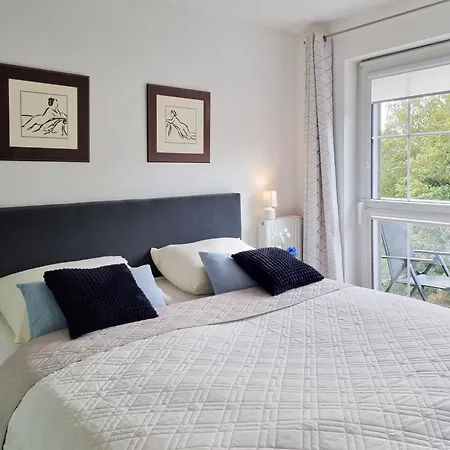 Visit Baltic - Bursztyn شقة